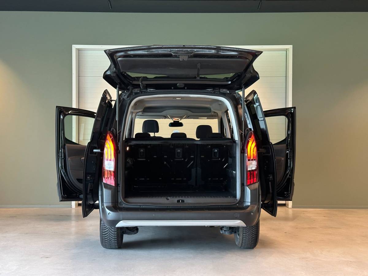 Peugeot Rifter Peugeot Rifter 1.2 Puretech AUTOMAAT ALLURE|NAVIGATIE+CAMERA|CLIMA AIRCO|LM-VELG|CRUISECONTROL|APPLE CARPLAY+ANDROID AUTO|BTW-AUTO