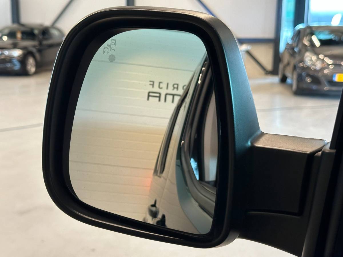 Peugeot Rifter Peugeot Rifter 1.2 Puretech AUTOMAAT ALLURE|NAVIGATIE+CAMERA|CLIMA AIRCO|LM-VELG|CRUISECONTROL|APPLE CARPLAY+ANDROID AUTO|BTW-AUTO