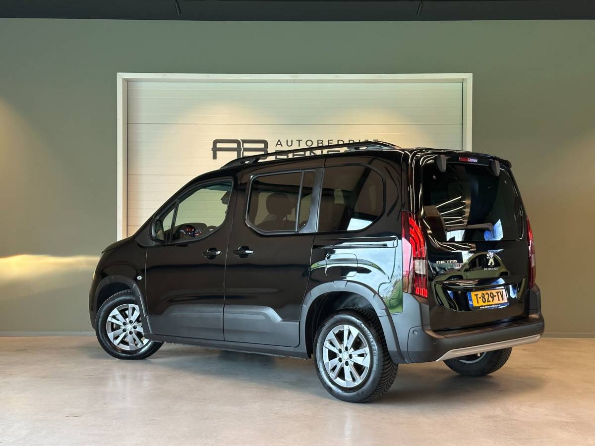 Peugeot Rifter Peugeot Rifter 1.2 Puretech AUTOMAAT ALLURE|NAVIGATIE+CAMERA|CLIMA AIRCO|LM-VELG|CRUISECONTROL|APPLE CARPLAY+ANDROID AUTO|BTW-AUTO
