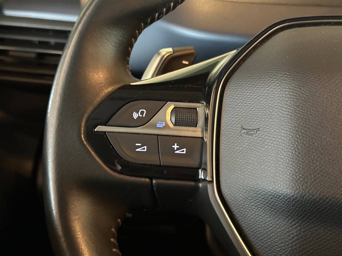 Peugeot Rifter Peugeot Rifter 1.2 Puretech AUTOMAAT ALLURE|NAVIGATIE+CAMERA|CLIMA AIRCO|LM-VELG|CRUISECONTROL|APPLE CARPLAY+ANDROID AUTO|BTW-AUTO