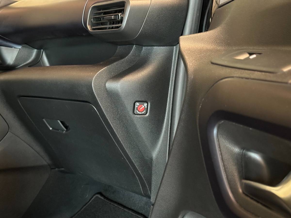 Peugeot Rifter Peugeot Rifter 1.2 Puretech AUTOMAAT ALLURE|NAVIGATIE+CAMERA|CLIMA AIRCO|LM-VELG|CRUISECONTROL|APPLE CARPLAY+ANDROID AUTO|BTW-AUTO