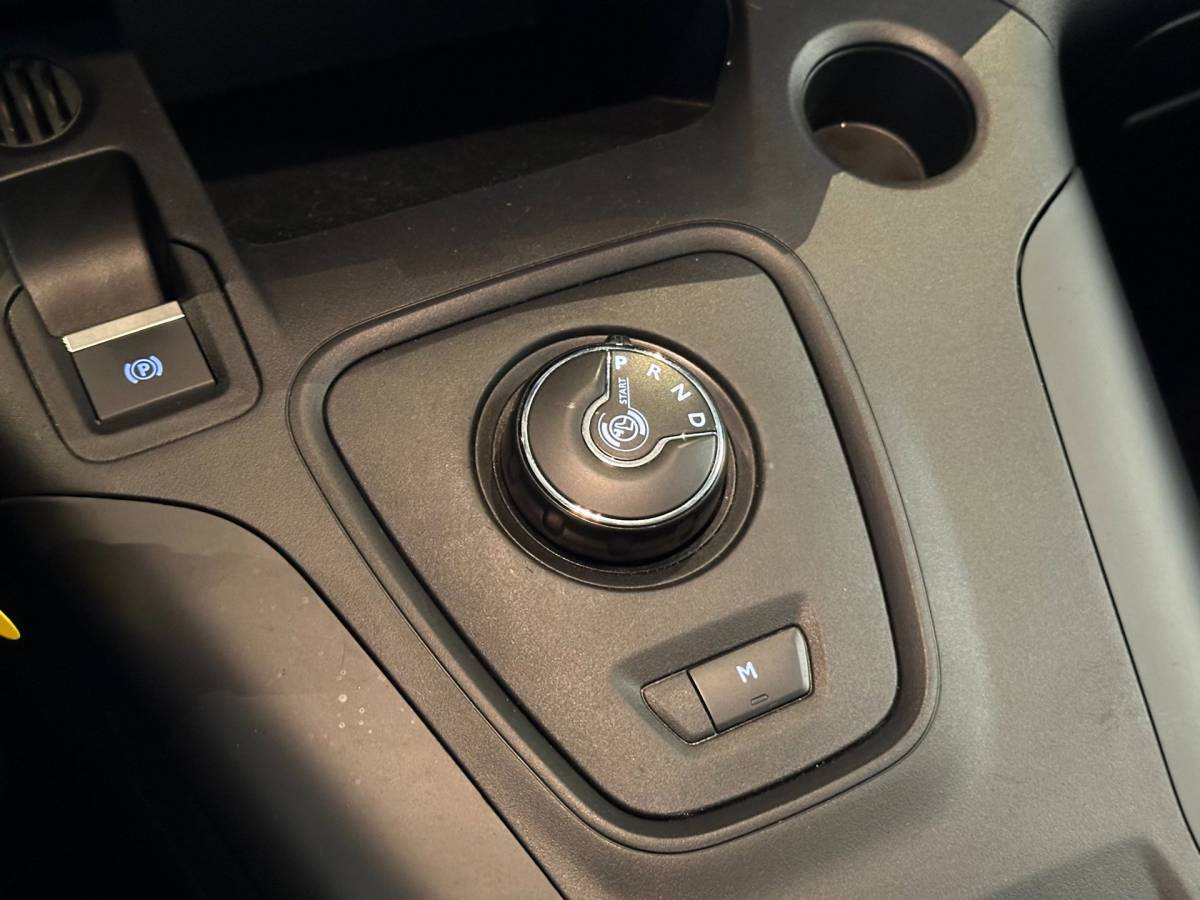 Peugeot Rifter Peugeot Rifter 1.2 Puretech AUTOMAAT ALLURE|NAVIGATIE+CAMERA|CLIMA AIRCO|LM-VELG|CRUISECONTROL|APPLE CARPLAY+ANDROID AUTO|BTW-AUTO