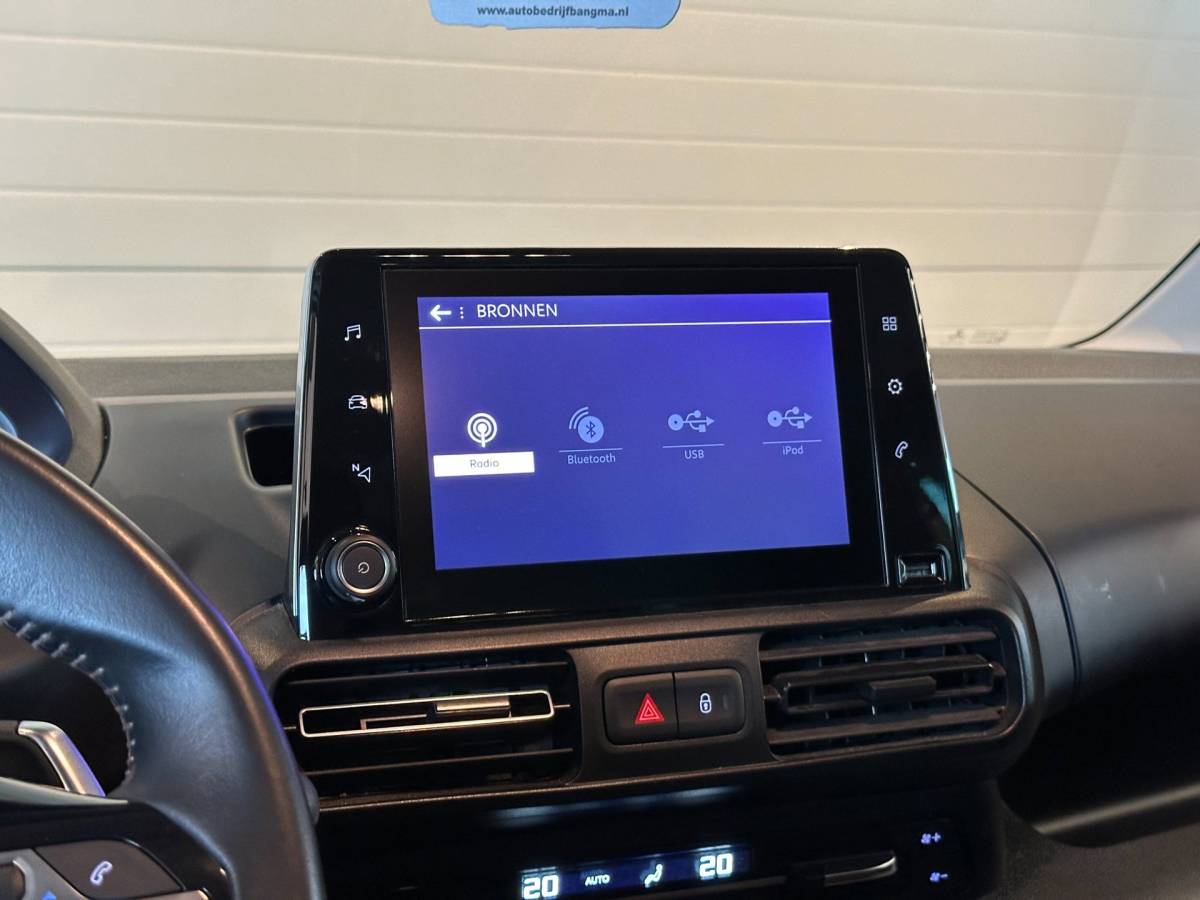 Peugeot Rifter Peugeot Rifter 1.2 Puretech AUTOMAAT ALLURE|NAVIGATIE+CAMERA|CLIMA AIRCO|LM-VELG|CRUISECONTROL|APPLE CARPLAY+ANDROID AUTO|BTW-AUTO
