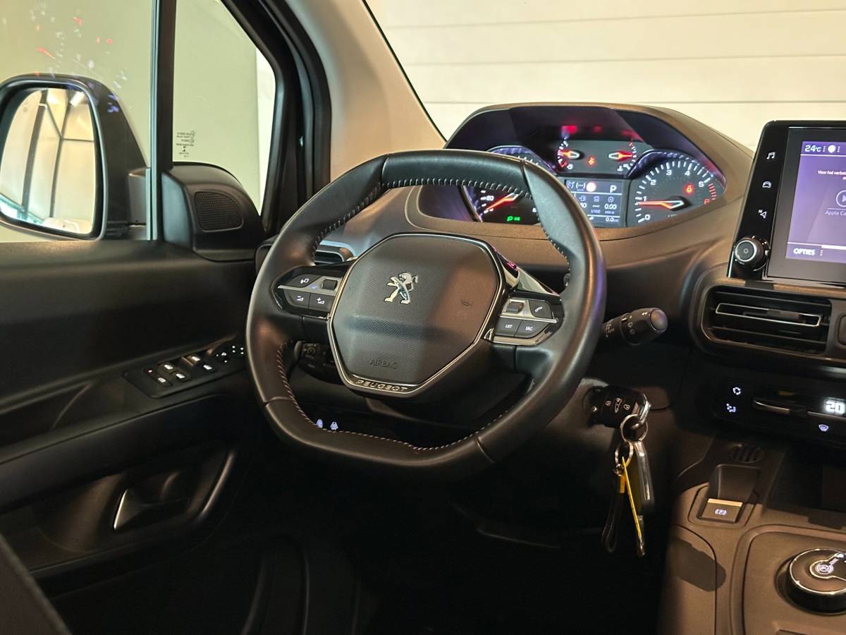 Peugeot Rifter Peugeot Rifter 1.2 Puretech AUTOMAAT ALLURE|NAVIGATIE+CAMERA|CLIMA AIRCO|LM-VELG|CRUISECONTROL|APPLE CARPLAY+ANDROID AUTO|BTW-AUTO