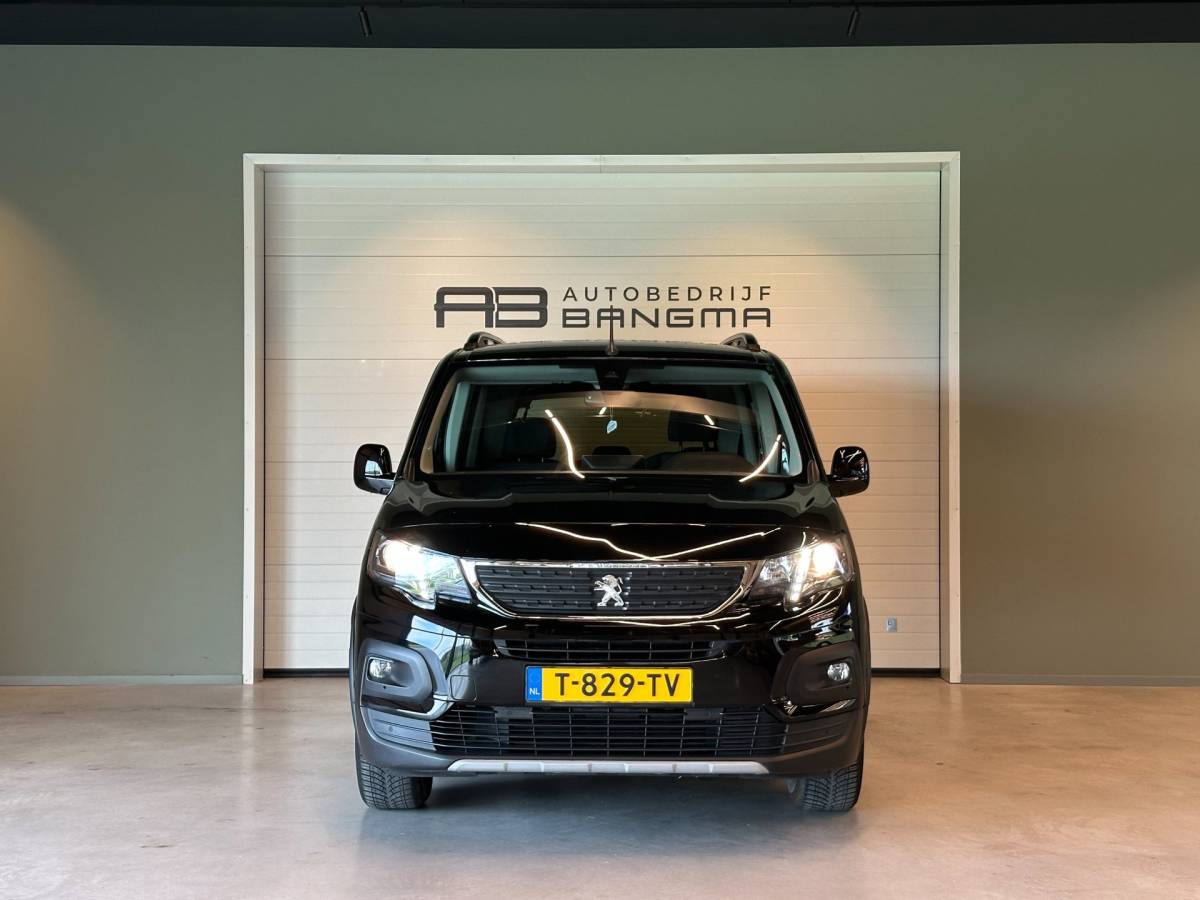Peugeot Rifter Peugeot Rifter 1.2 Puretech AUTOMAAT ALLURE|NAVIGATIE+CAMERA|CLIMA AIRCO|LM-VELG|CRUISECONTROL|APPLE CARPLAY+ANDROID AUTO|BTW-AUTO