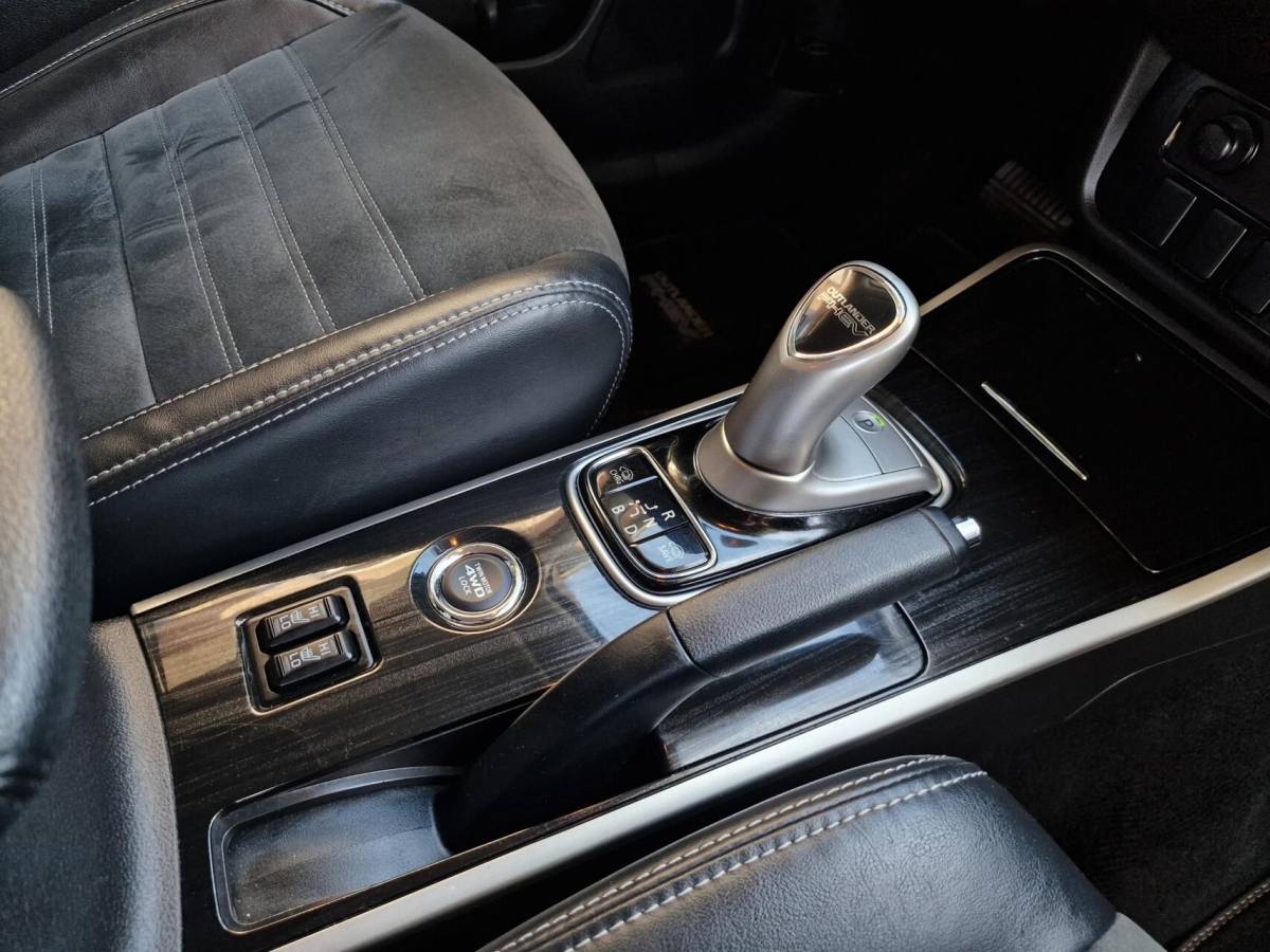Mitsubishi Outlander Mitsubishi Outlander 2.0 PHEV Executive Edition|New-Type|Trekhaak|Camera|Clima|Cruise|PDC|