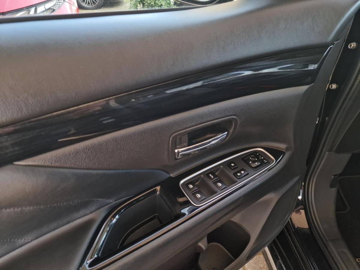 Mitsubishi Outlander Mitsubishi Outlander 2.0 PHEV Executive Edition|New-Type|Trekhaak|Camera|Clima|Cruise|PDC|