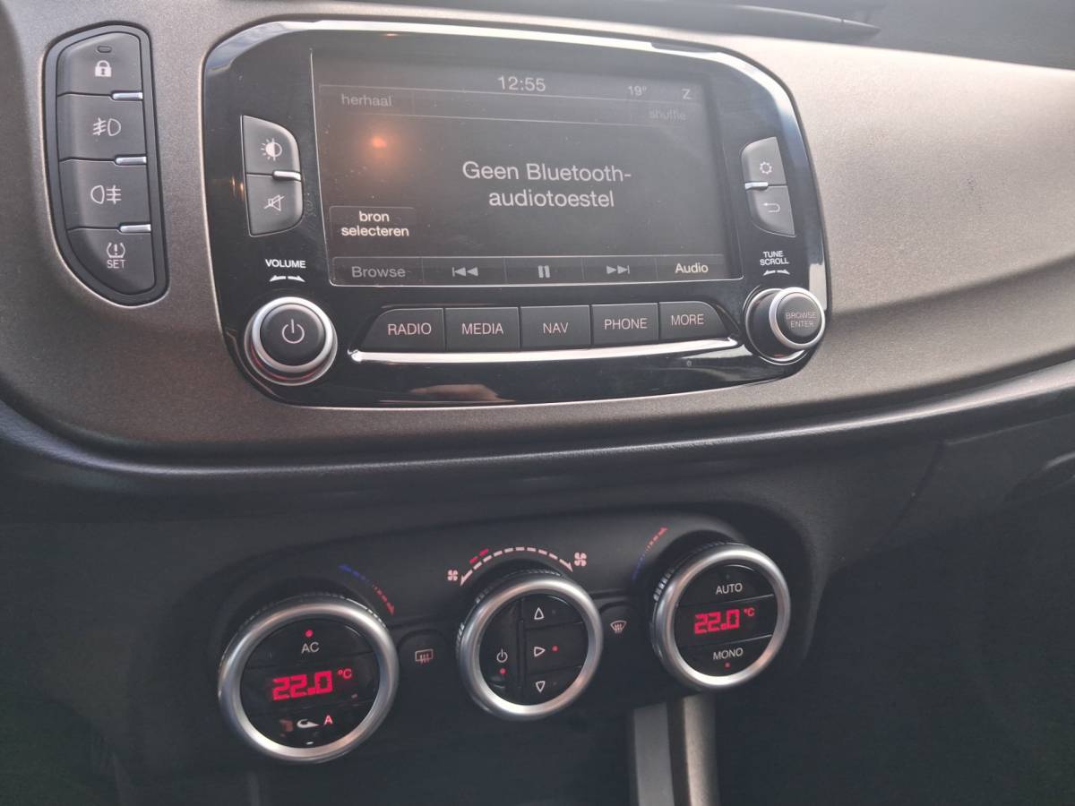 Alfa Romeo Giulietta Alfa Romeo Giulietta 2.0 JTDm Distinctive |AUTOMAAT + CRUISE + AIRCO|