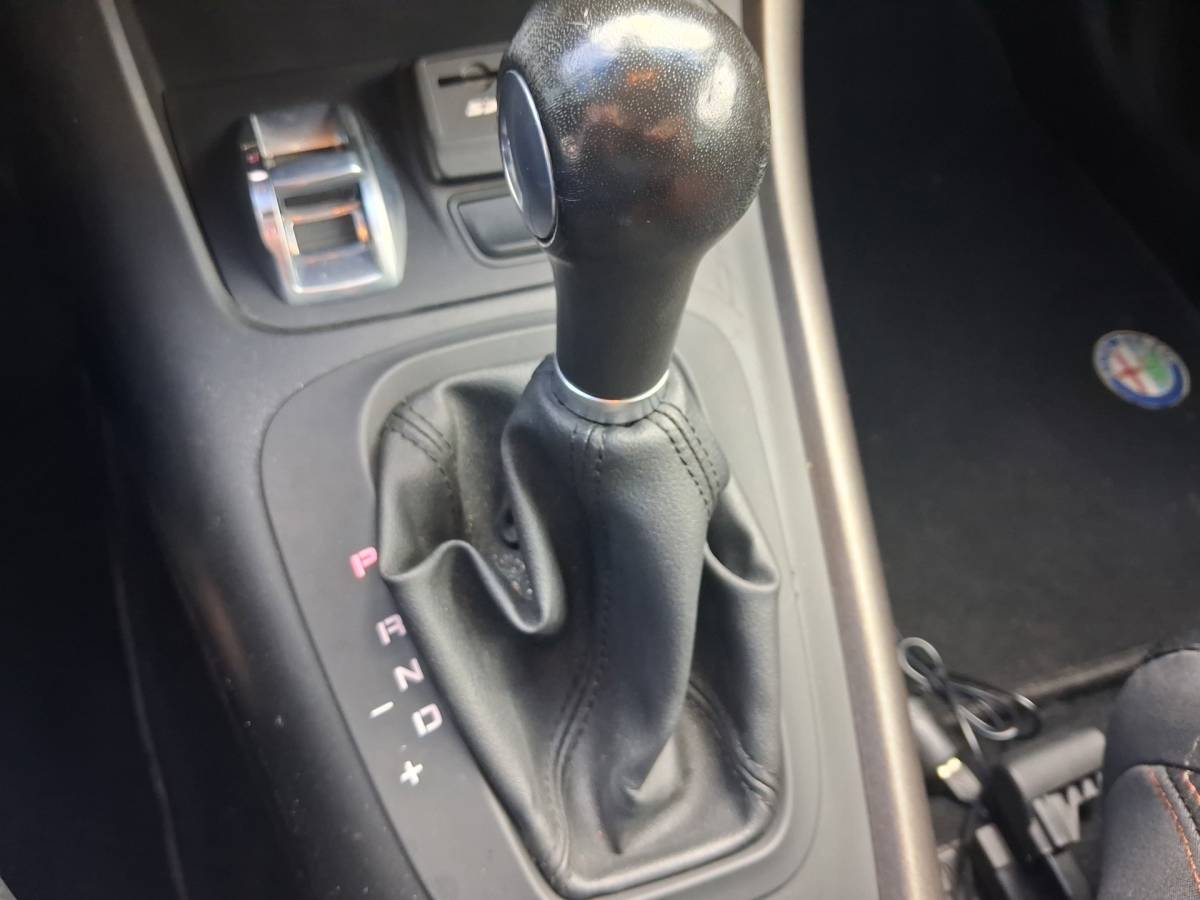 Alfa Romeo Giulietta Alfa Romeo Giulietta 2.0 JTDm Distinctive |AUTOMAAT + CRUISE + AIRCO|