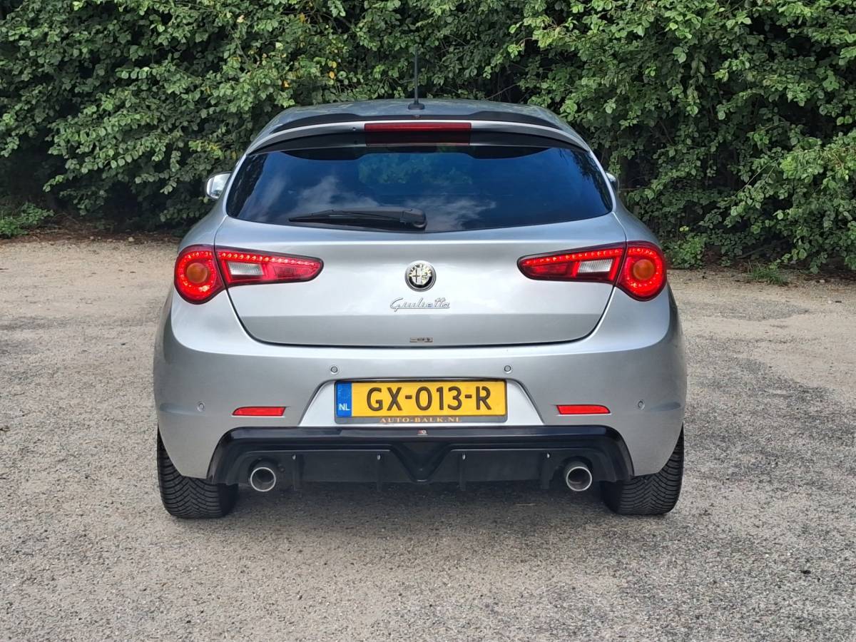 Alfa Romeo Giulietta Alfa Romeo Giulietta 2.0 JTDm Distinctive |AUTOMAAT + CRUISE + AIRCO|