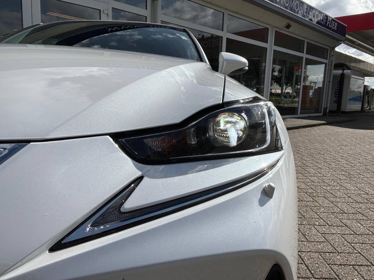 Lexus IS Lexus IS 300h Hybrid Business Line | Navi | Clima | NAP | Orig. NL |