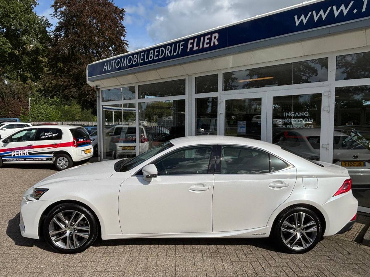 Lexus IS Lexus IS 300h Hybrid Business Line | Navi | Clima | NAP | Orig. NL |