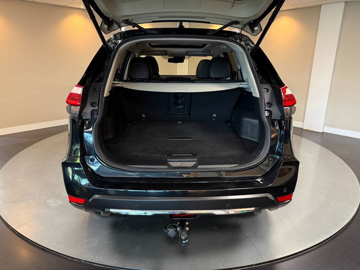Nissan X-Trail Nissan X-Trail 1.6 DIG-T Tekna *Pano/Schuifdak* Stoelverw. V+A|Leer|360’Camera|Trekhaak|Elektr.Achterklep|Navi|Bose|DAB|NAP