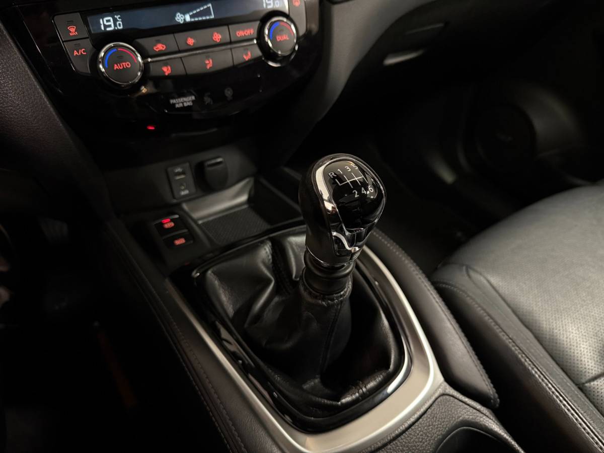 Nissan X-Trail Nissan X-Trail 1.6 DIG-T Tekna *Pano/Schuifdak* Stoelverw. V+A|Leer|360’Camera|Trekhaak|Elektr.Achterklep|Navi|Bose|DAB|NAP