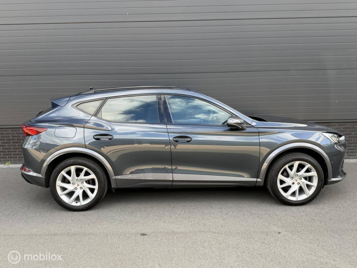 CUPRA Formentor CUPRA Formentor 1.4 TSI e-Hybrid Essential CARPLAY*HAAK*PDC*TOPSTAAT1