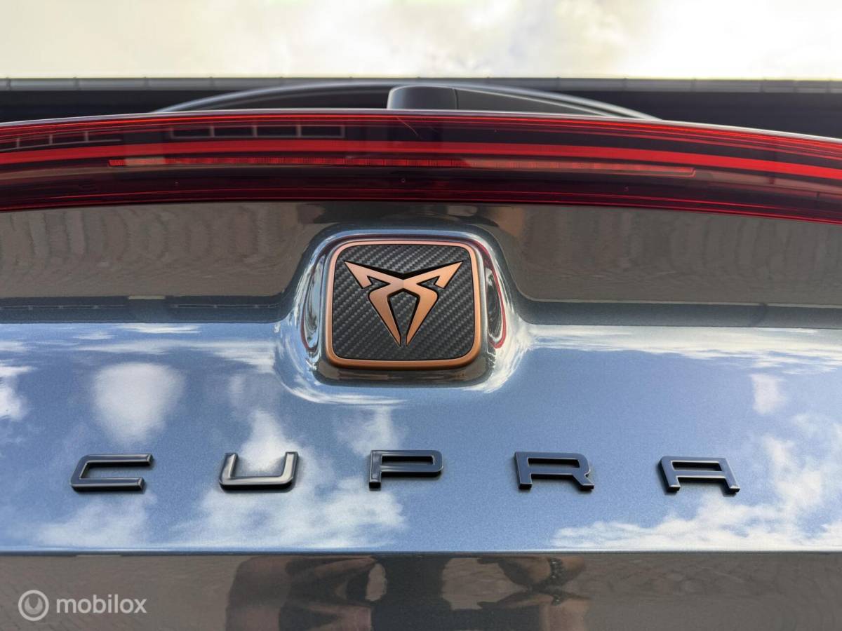 CUPRA Formentor CUPRA Formentor 1.4 TSI e-Hybrid Essential CARPLAY*HAAK*PDC*TOPSTAAT1