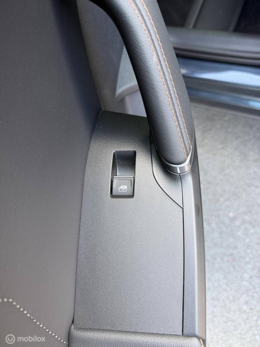 CUPRA Formentor CUPRA Formentor 1.4 TSI e-Hybrid Essential CARPLAY*HAAK*PDC*TOPSTAAT1