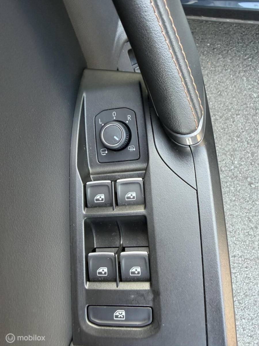 CUPRA Formentor CUPRA Formentor 1.4 TSI e-Hybrid Essential CARPLAY*HAAK*PDC*TOPSTAAT1