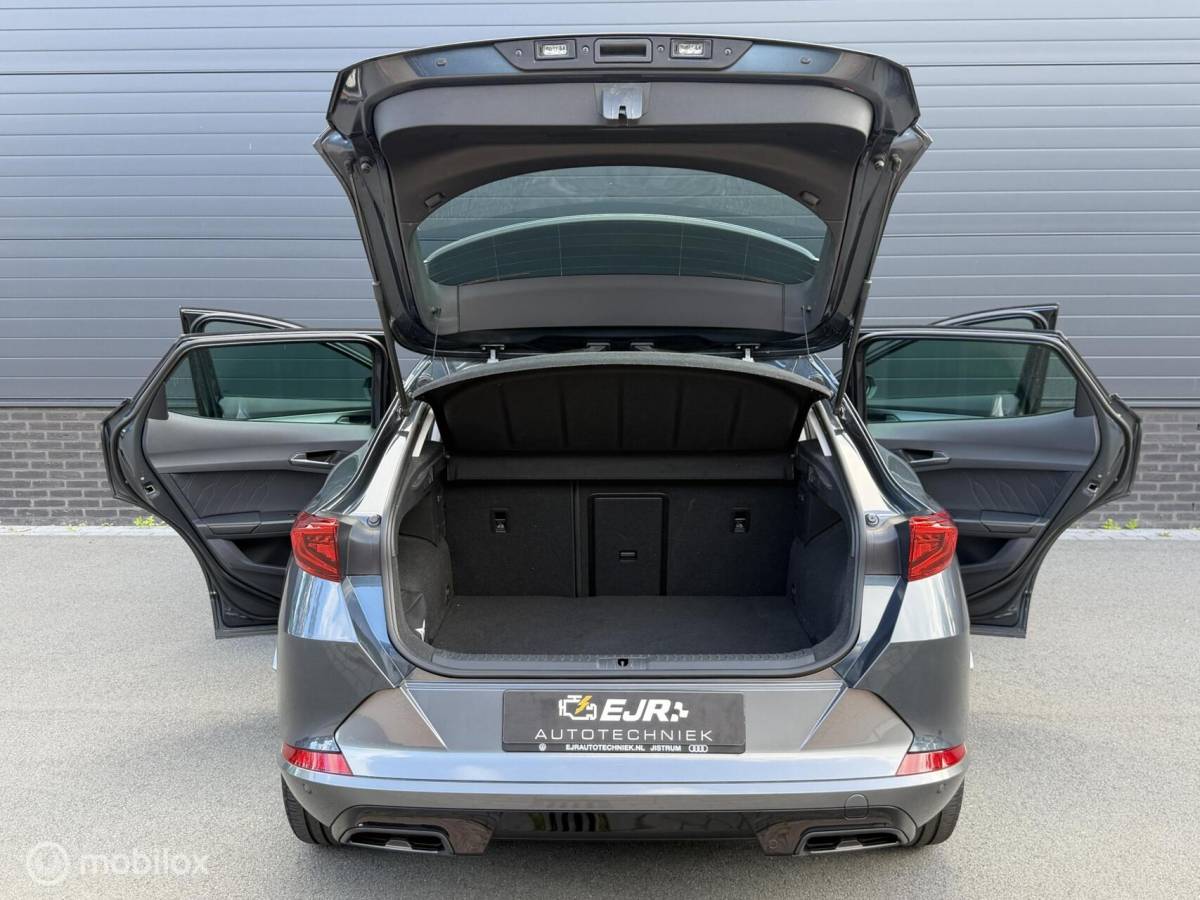 CUPRA Formentor CUPRA Formentor 1.4 TSI e-Hybrid Essential CARPLAY*HAAK*PDC*TOPSTAAT1