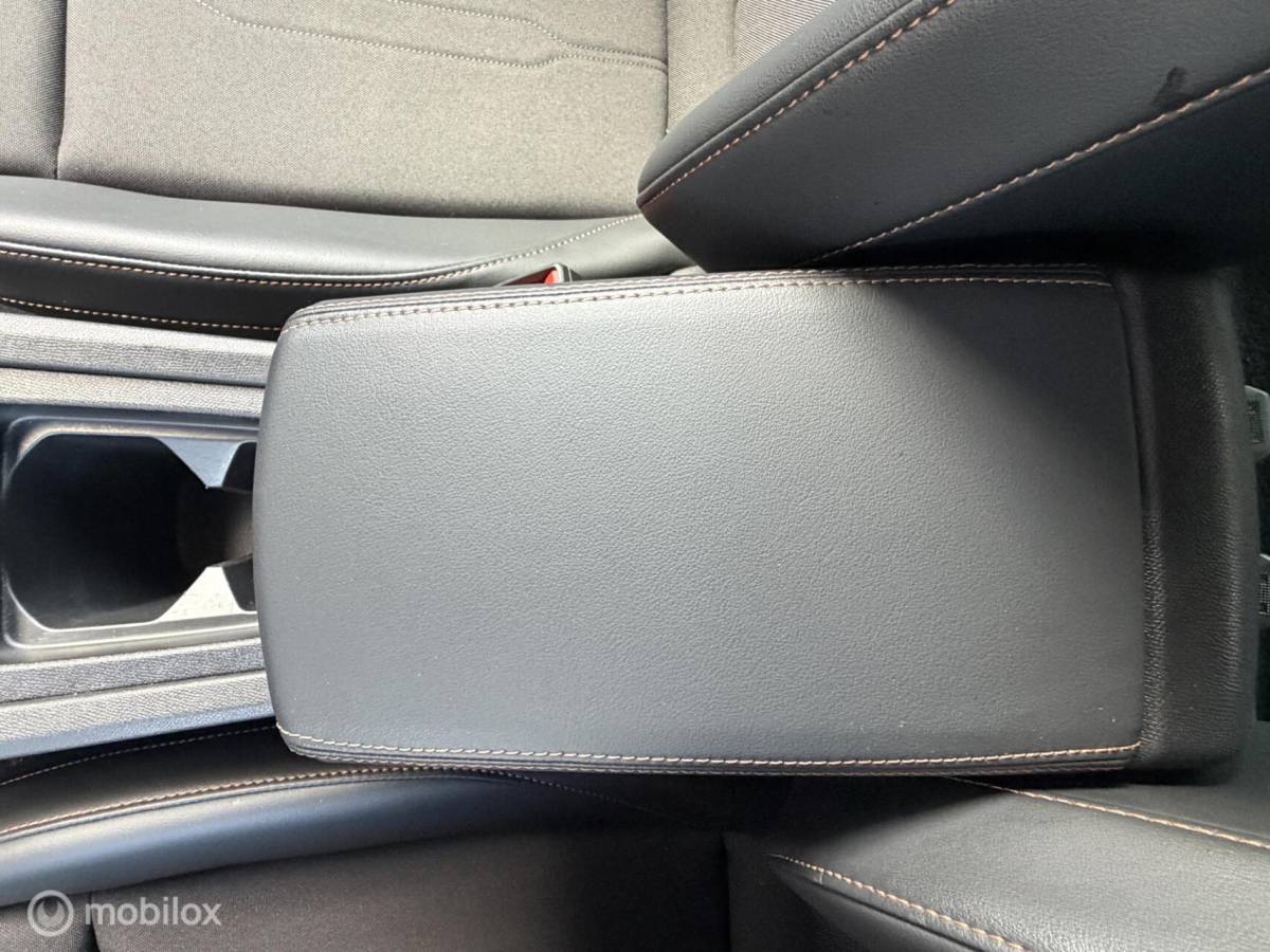 CUPRA Formentor CUPRA Formentor 1.4 TSI e-Hybrid Essential CARPLAY*HAAK*PDC*TOPSTAAT1