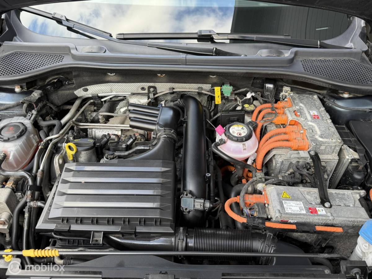 CUPRA Formentor CUPRA Formentor 1.4 TSI e-Hybrid Essential CARPLAY*HAAK*PDC*TOPSTAAT1