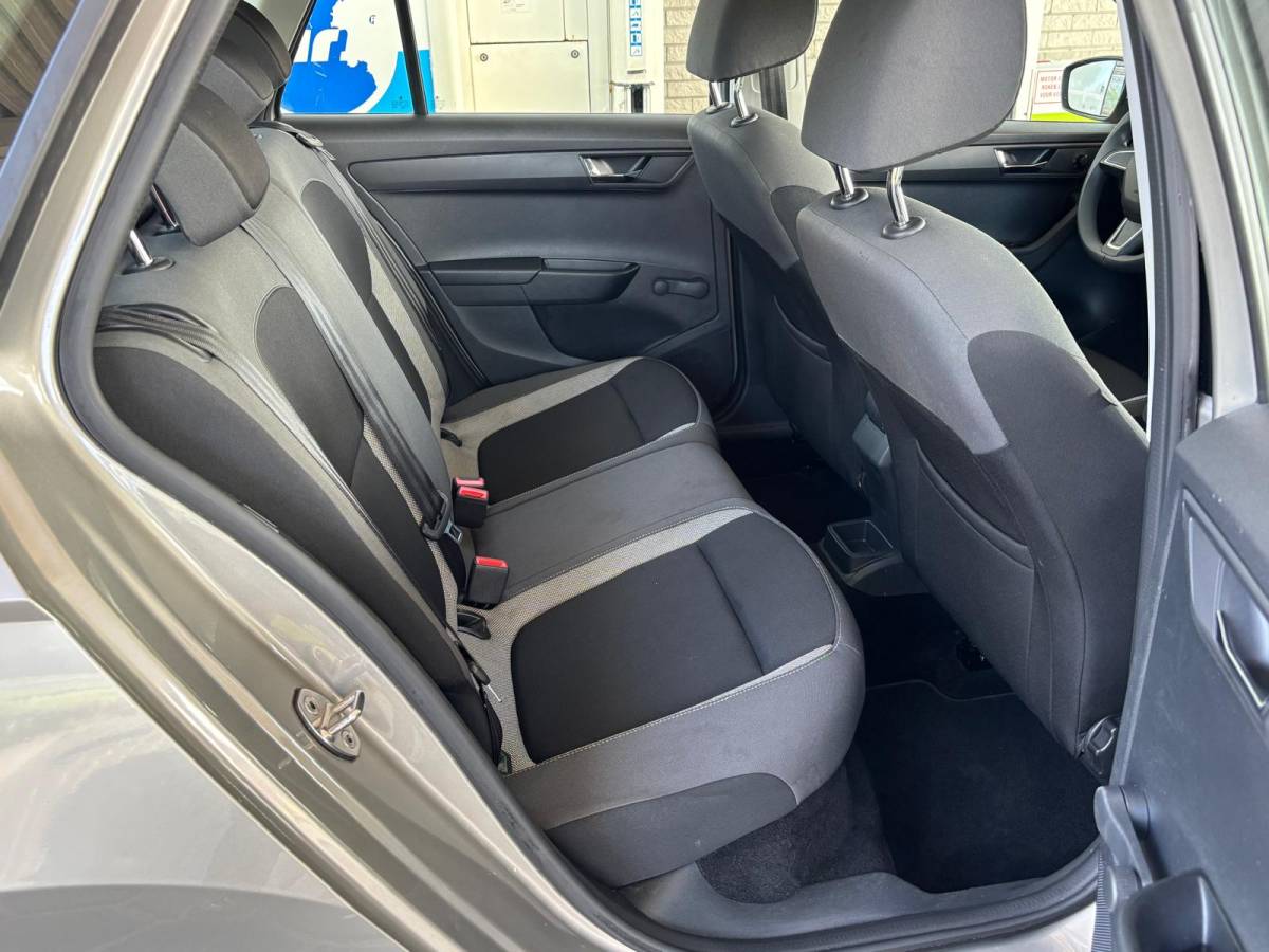 Škoda Fabia ŠKODA Fabia Combi 1.2 90PK 4Cil. TSI Ambition | Cruise | CV | Orig. NL | NAP |