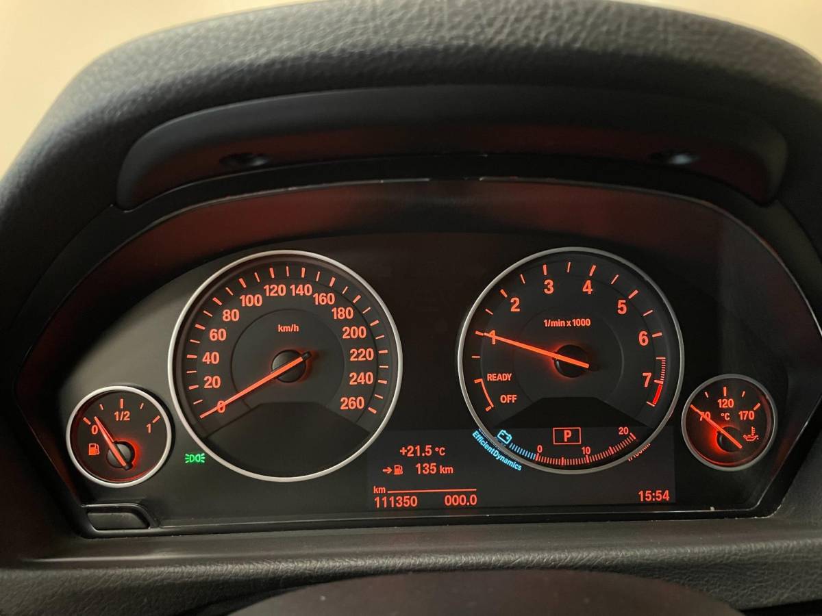 BMW 3 Serie BMW 3-serie Touring 318i Executive *Automaat* 2de Eigenaar|Dealer OH|Trekhaak|Cruise|Navi|PDC|18”Velgen|NAP