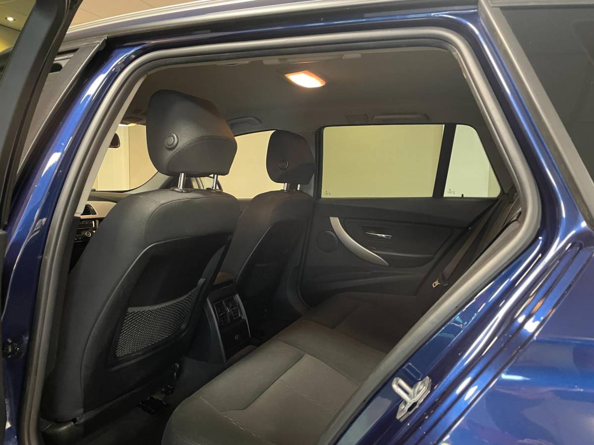 BMW 3 Serie BMW 3-serie Touring 318i Executive *Automaat* 2de Eigenaar|Dealer OH|Trekhaak|Cruise|Navi|PDC|18”Velgen|NAP