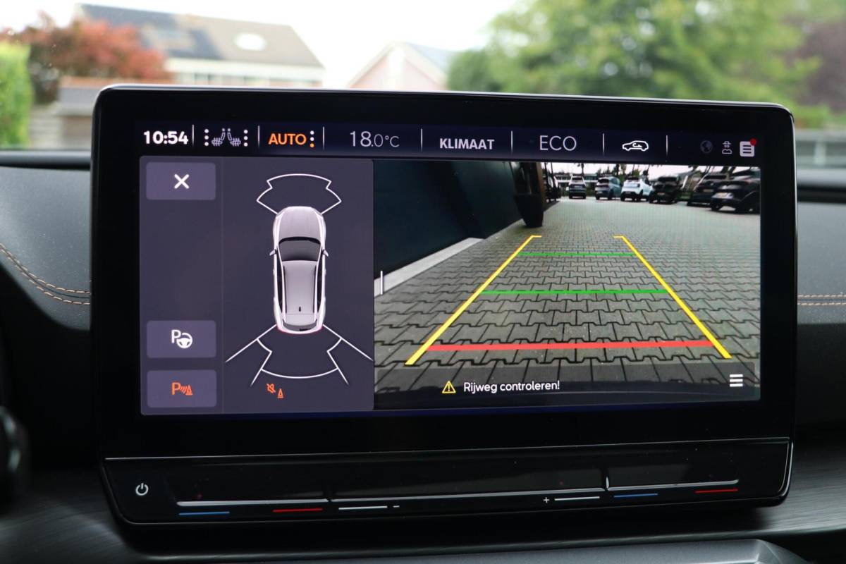 CUPRA Formentor CUPRA Formentor 1.4 e-Hybrid 245PK VZ Performance Panodak Carbon Schaalzetels Matrix-Beam AdaptiveCruise Led Stoelverw AppleCarplay 32000KM BJ2024