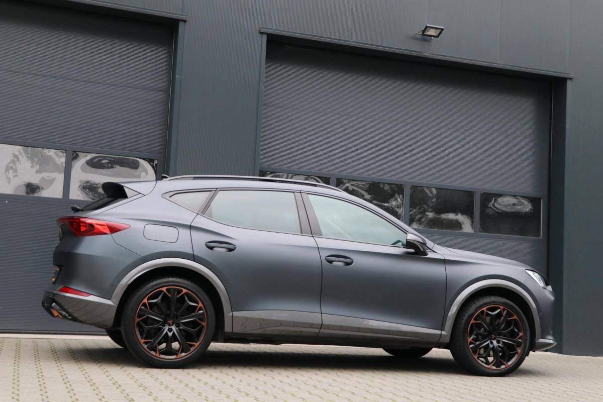 CUPRA Formentor CUPRA Formentor 1.4 e-Hybrid 245PK VZ Performance Panodak Carbon Schaalzetels Matrix-Beam AdaptiveCruise Led Stoelverw AppleCarplay 32000KM BJ2024