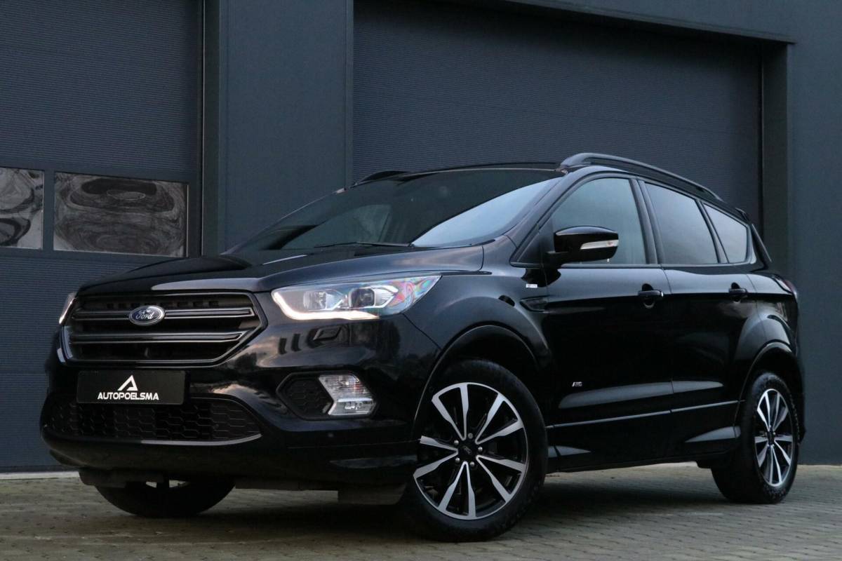 Ford Kuga Ford Kuga 1.5 AWD EcoBoost |ST LINE| Trekhaak Camera Pdc Carplay PrivacyGlass Lmv Uistraling 140000km BJ2017