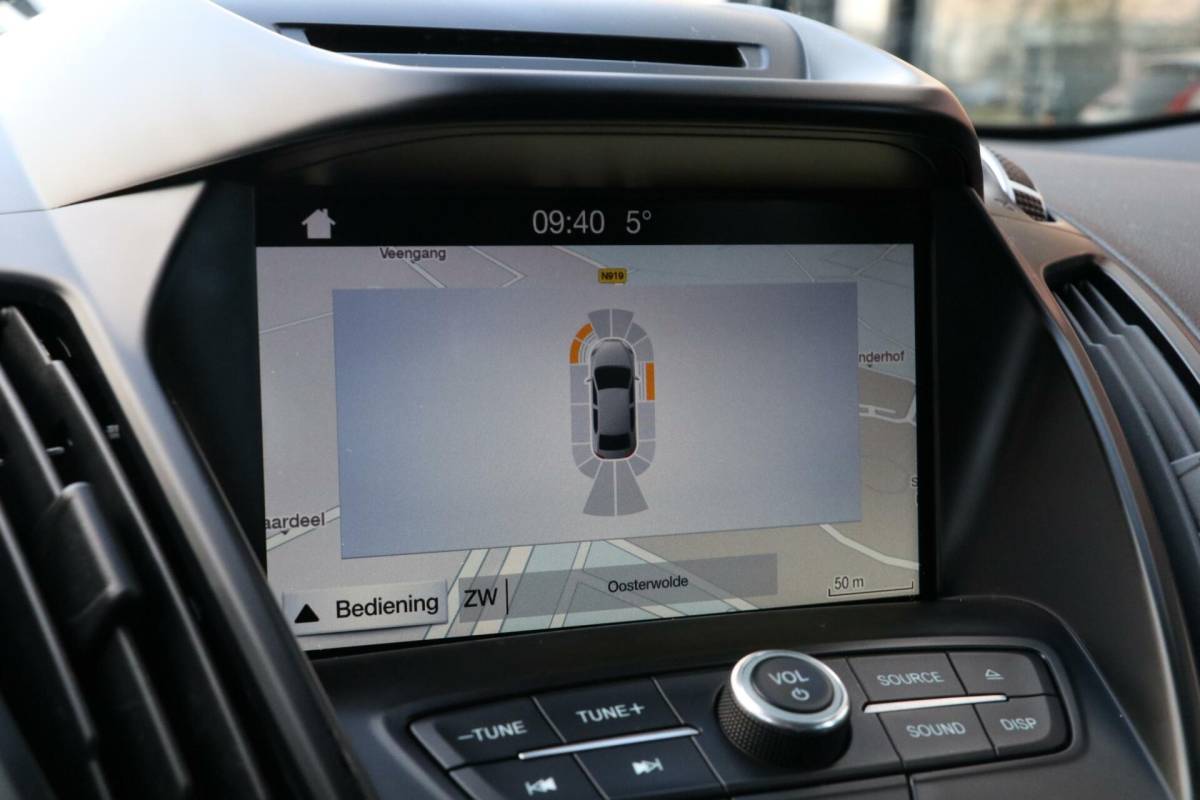 Ford Kuga Ford Kuga 1.5 AWD EcoBoost |ST LINE| Trekhaak Camera Pdc Carplay PrivacyGlass Lmv Uistraling 140000km BJ2017