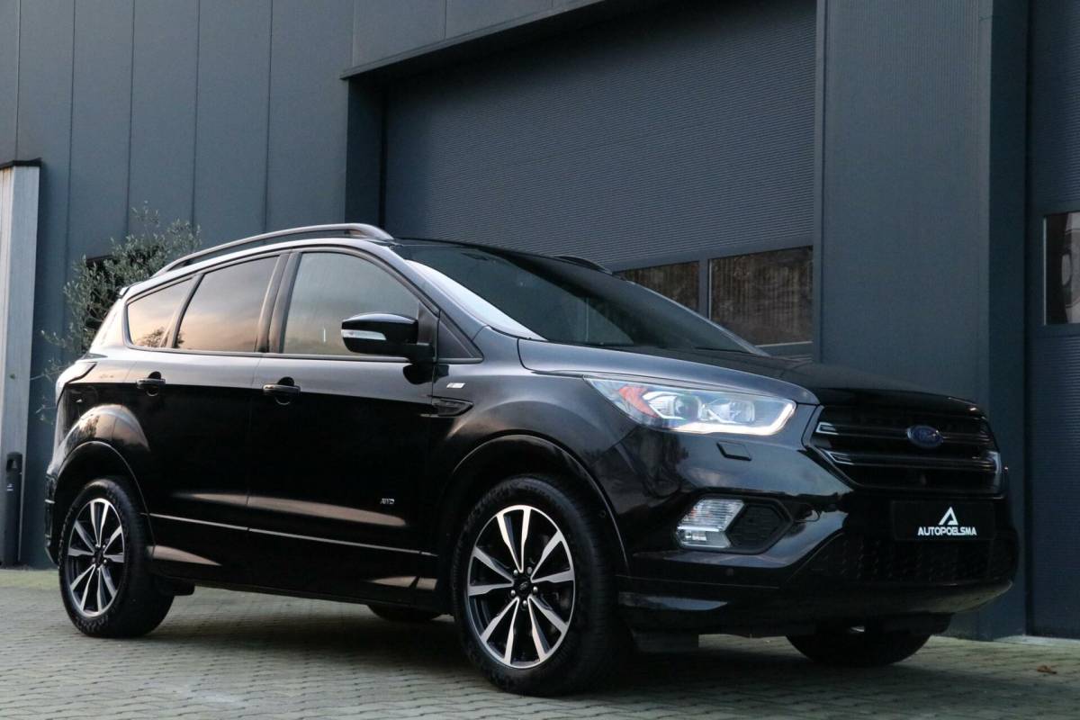 Ford Kuga Ford Kuga 1.5 AWD EcoBoost |ST LINE| Trekhaak Camera Pdc Carplay PrivacyGlass Lmv Uistraling 140000km BJ2017