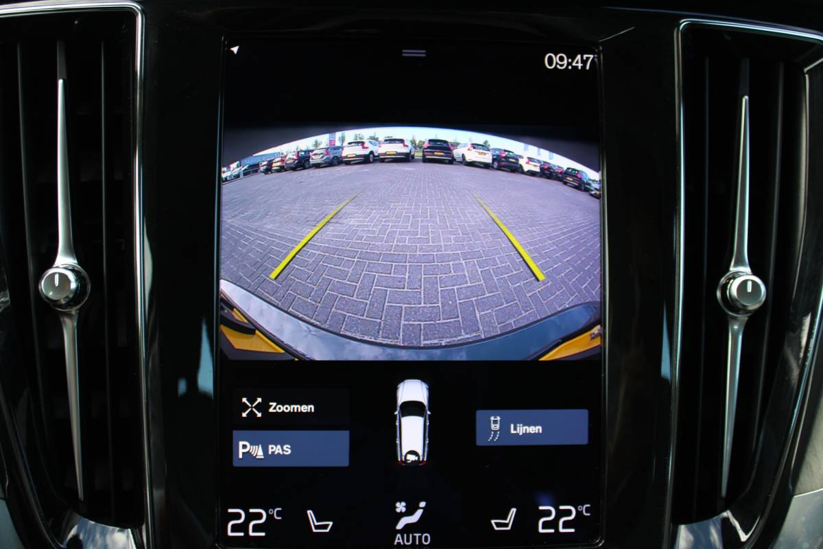 Volvo V60 Volvo V60 T6 Recharge AWD Inscription | H&K audio | Camera achter | Climate | Memory seat | verwarmd stuurwiel/voorstoelen |