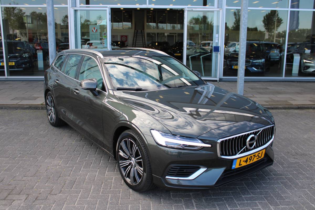 Volvo V60 Volvo V60 T6 Recharge AWD Inscription | H&K audio | Camera achter | Climate | Memory seat | verwarmd stuurwiel/voorstoelen |