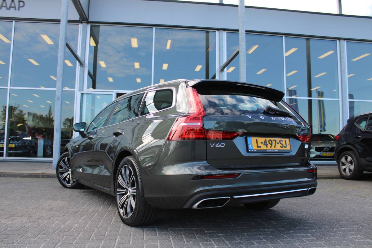 Volvo V60 Volvo V60 T6 Recharge AWD Inscription | H&K audio | Camera achter | Climate | Memory seat | verwarmd stuurwiel/voorstoelen |