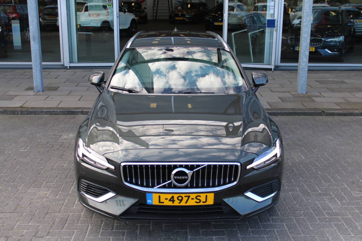 Volvo V60 Volvo V60 T6 Recharge AWD Inscription | H&K audio | Camera achter | Climate | Memory seat | verwarmd stuurwiel/voorstoelen |