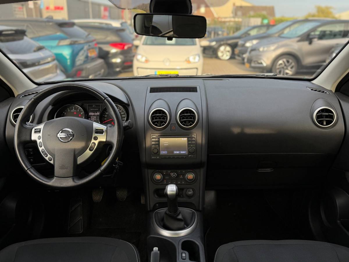 Nissan QASHQAI Nissan Qashqai +2 1.6 Connect Edition | 7P | Camera | Trekhaak