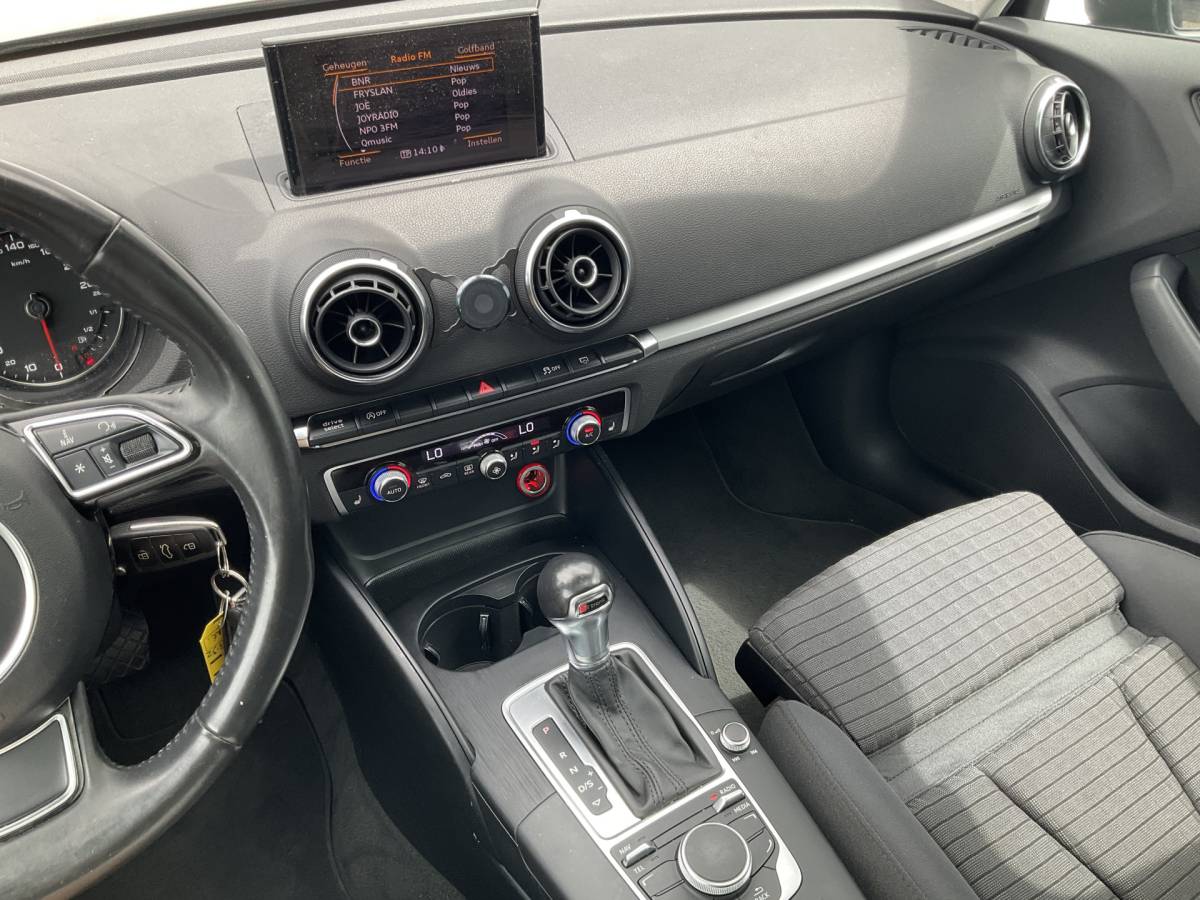 Audi A3 Audi A3 Sportback 1.8 TFSI Ambition Pro Line S Automaat  Nav/Cruise Stoelverw Voll.Onderhouden!