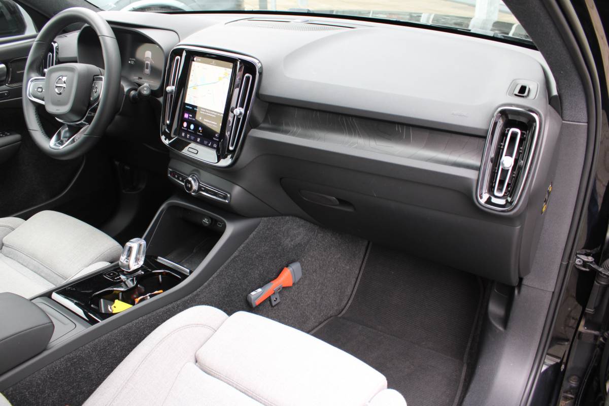Volvo XC40 Volvo XC40 232PK Recharge Ultimate 70 kWh | Schuif/kanteldak | H&K Audio | El. stoelen | Pilot Assist | 360 Camera |