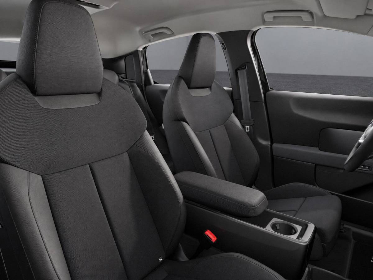 Audi A2 Audi A2 e-tron Launch Series Pro 61 kWh 190 PK · Trekhaak elek. wegklapbaar · Stoelverwarming voorin · Stuurwielverwarming
