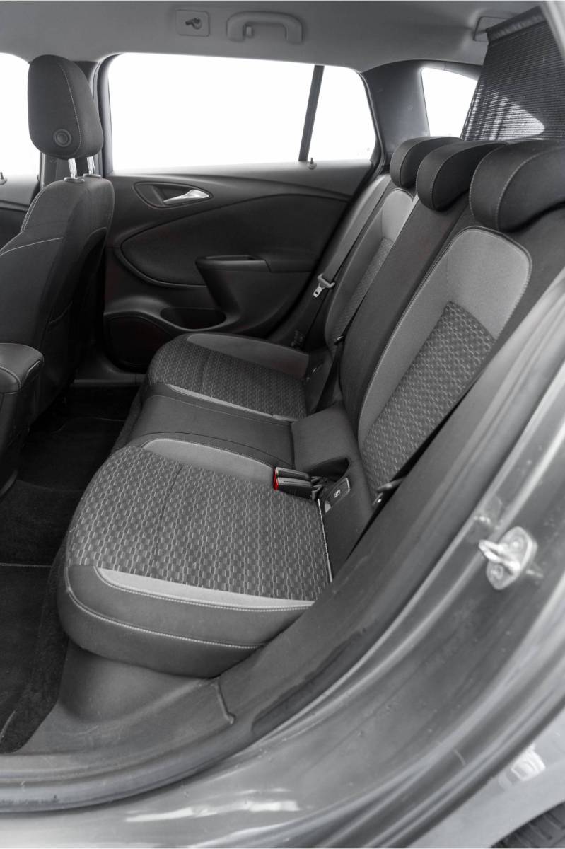 Opel Astra Opel Astra Sports Tourer 1.2 Business Executive |Trekhaak|Applecarplay|Camera|6-versnellingen