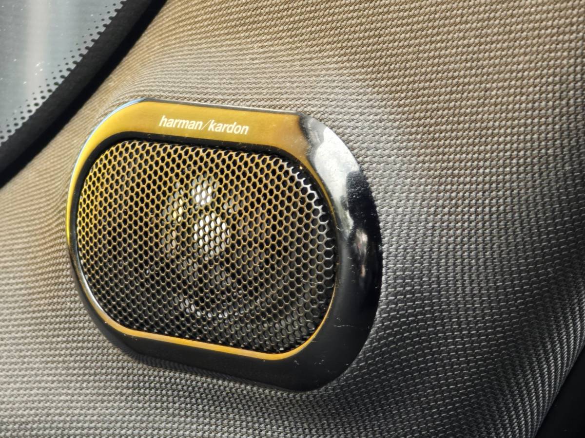 MINI 5-Deurs Mini 5-Deurs 2.0 Cooper S Chili Serious Business / AUT / 5 Deurs / Navi / Head Up / Harman Kardon / Stoelverwarming / Led / Pdc