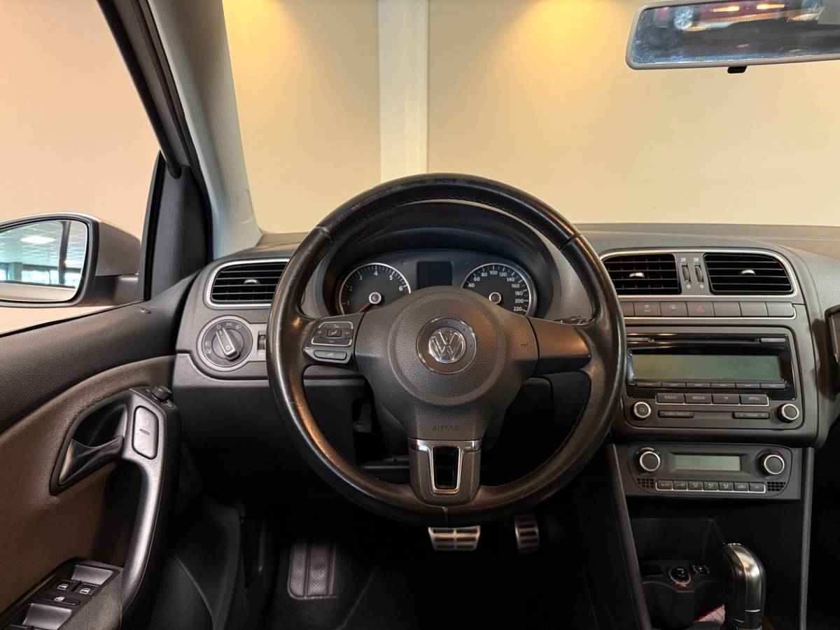 Volkswagen Polo Volkswagen Polo 1.2 TSI Cross *Nieuwe distr.ketting* Automaat|Cruise|Climate|17”|PDC|DSG|NAP