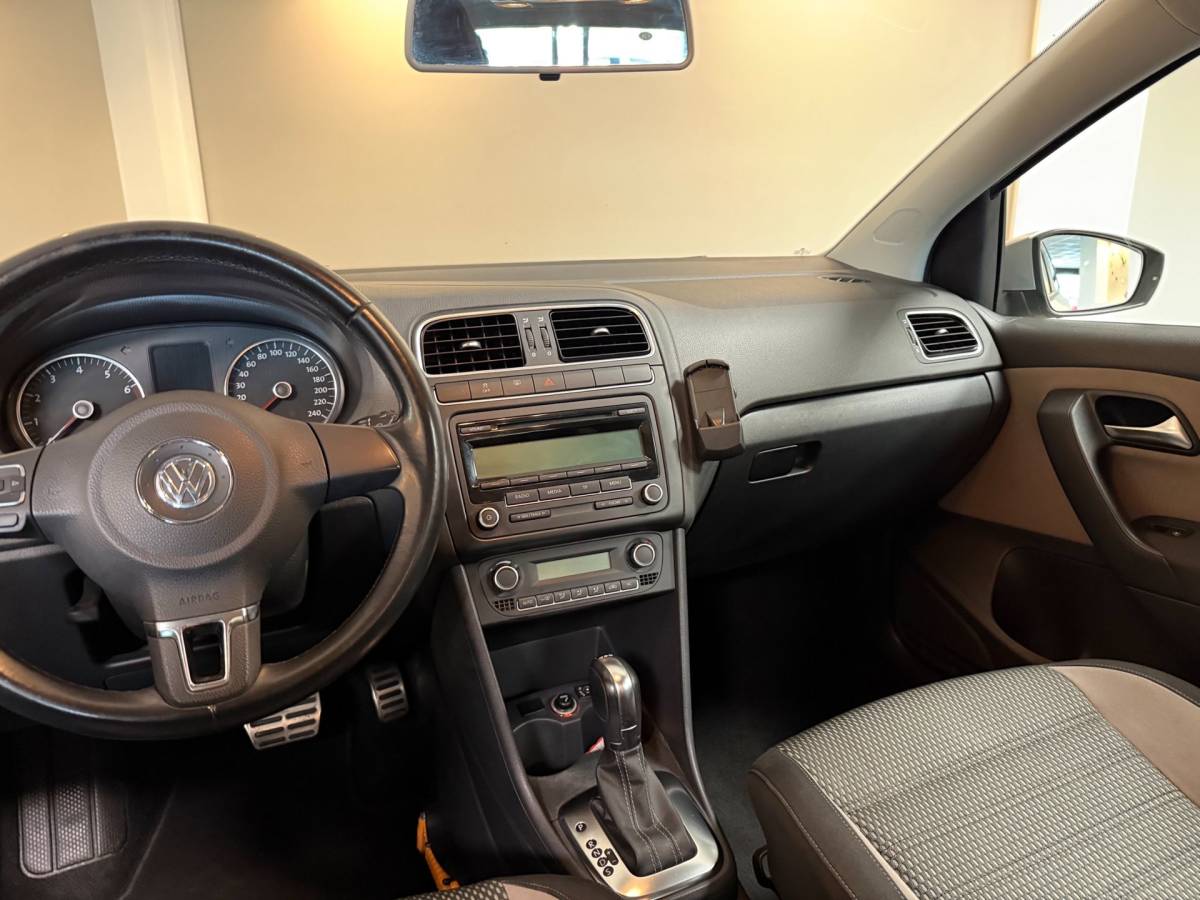 Volkswagen Polo Volkswagen Polo 1.2 TSI Cross *Nieuwe distr.ketting* Automaat|Cruise|Climate|17”|PDC|DSG|NAP