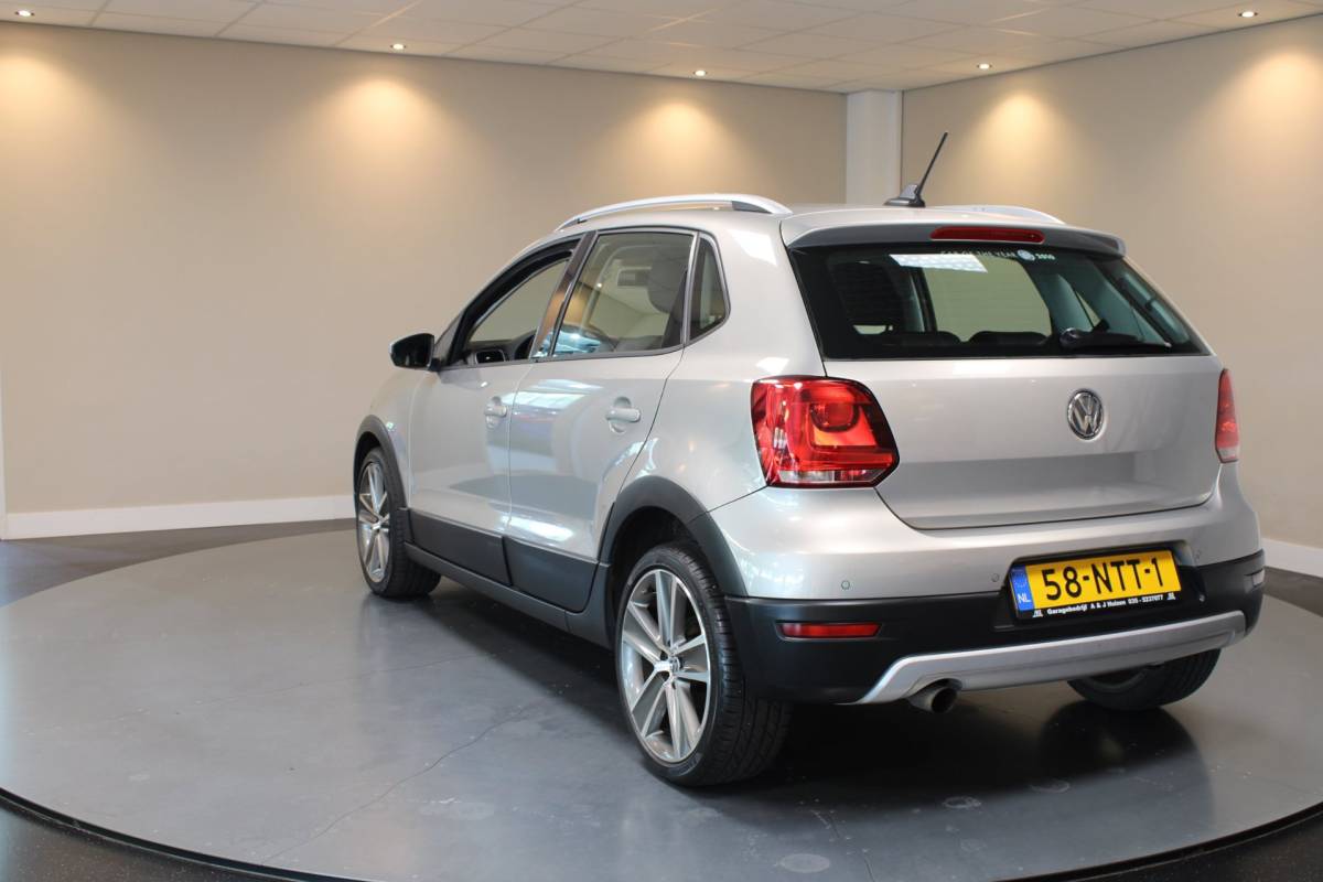 Volkswagen Polo Volkswagen Polo 1.2 TSI Cross *Nieuwe distr.ketting* Automaat|Cruise|Climate|17”|PDC|DSG|NAP