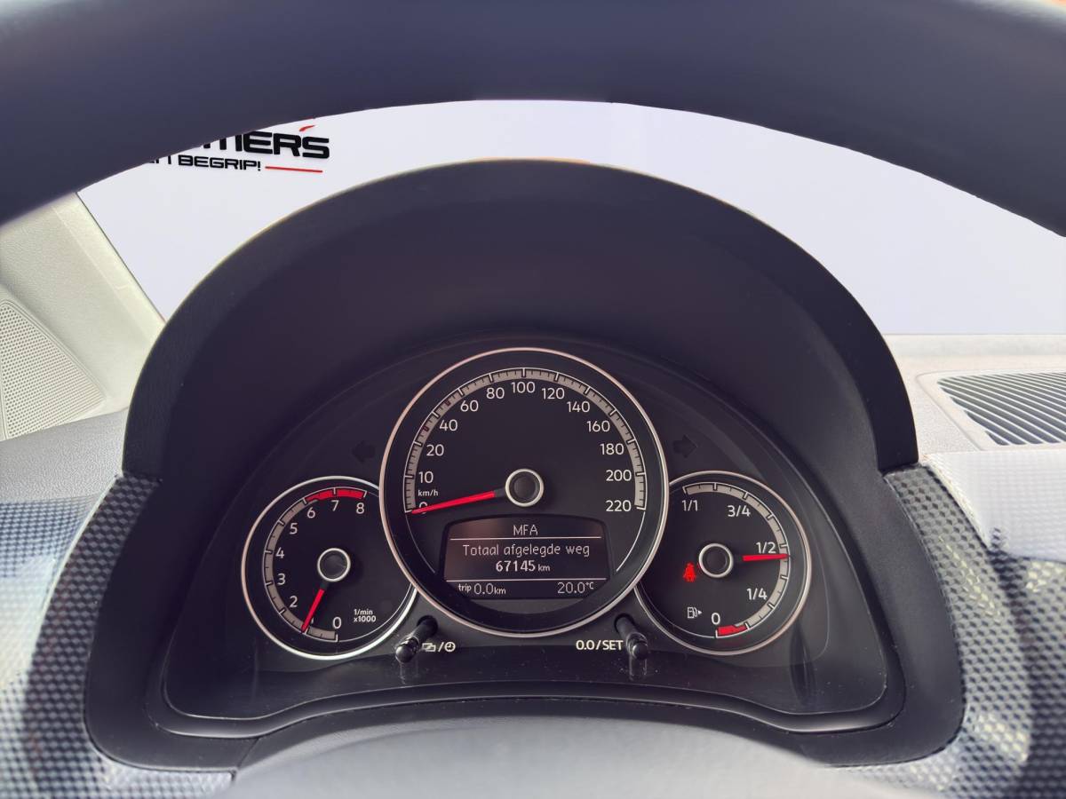 Volkswagen up! Volkswagen Up! 1.0 /Apple Carplay/Camera+Park.sens Achter/Stoelverwarming/Cruise Control/Licht & Regensensor/Elek. verstelbare spiegel/DAB+/(MET GARANTIE)