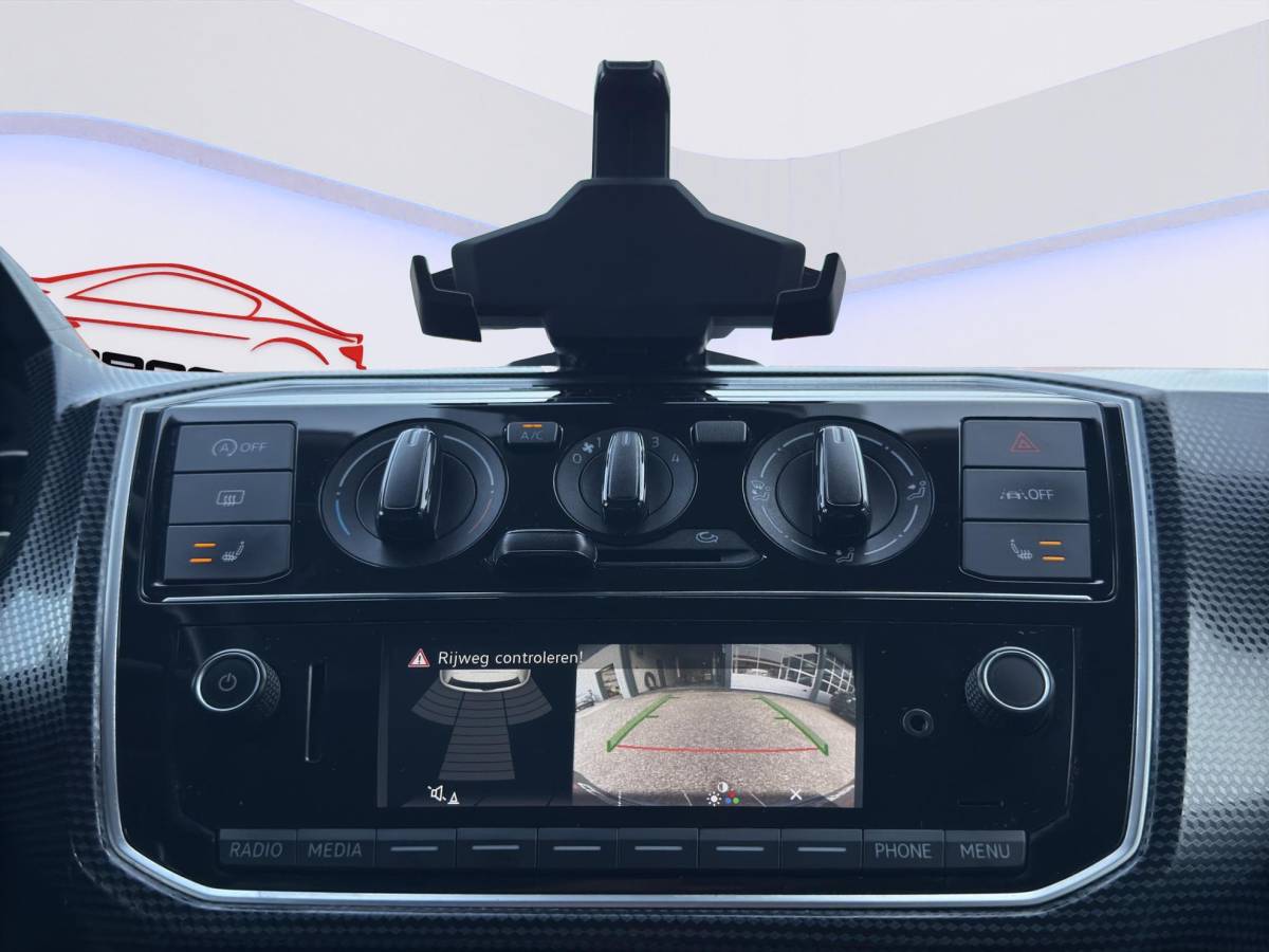 Volkswagen up! Volkswagen Up! 1.0 /Apple Carplay/Camera+Park.sens Achter/Stoelverwarming/Cruise Control/Licht & Regensensor/Elek. verstelbare spiegel/DAB+/(MET GARANTIE)