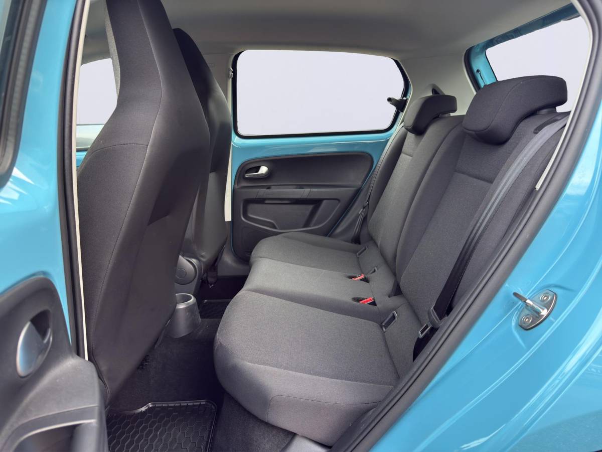 Volkswagen up! Volkswagen Up! 1.0 /Apple Carplay/Camera+Park.sens Achter/Stoelverwarming/Cruise Control/Licht & Regensensor/Elek. verstelbare spiegel/DAB+/(MET GARANTIE)