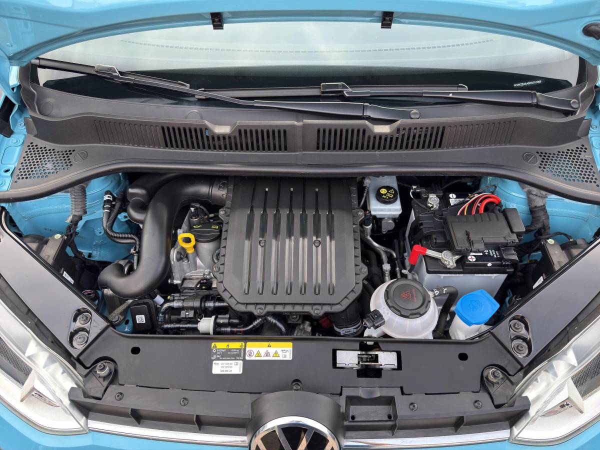 Volkswagen up! Volkswagen Up! 1.0 /Apple Carplay/Camera+Park.sens Achter/Stoelverwarming/Cruise Control/Licht & Regensensor/Elek. verstelbare spiegel/DAB+/(MET GARANTIE)